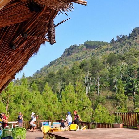 เดอะ ลอดจ์ มาริบายา Hotel Cikareumbi ภายนอก รูปภาพ