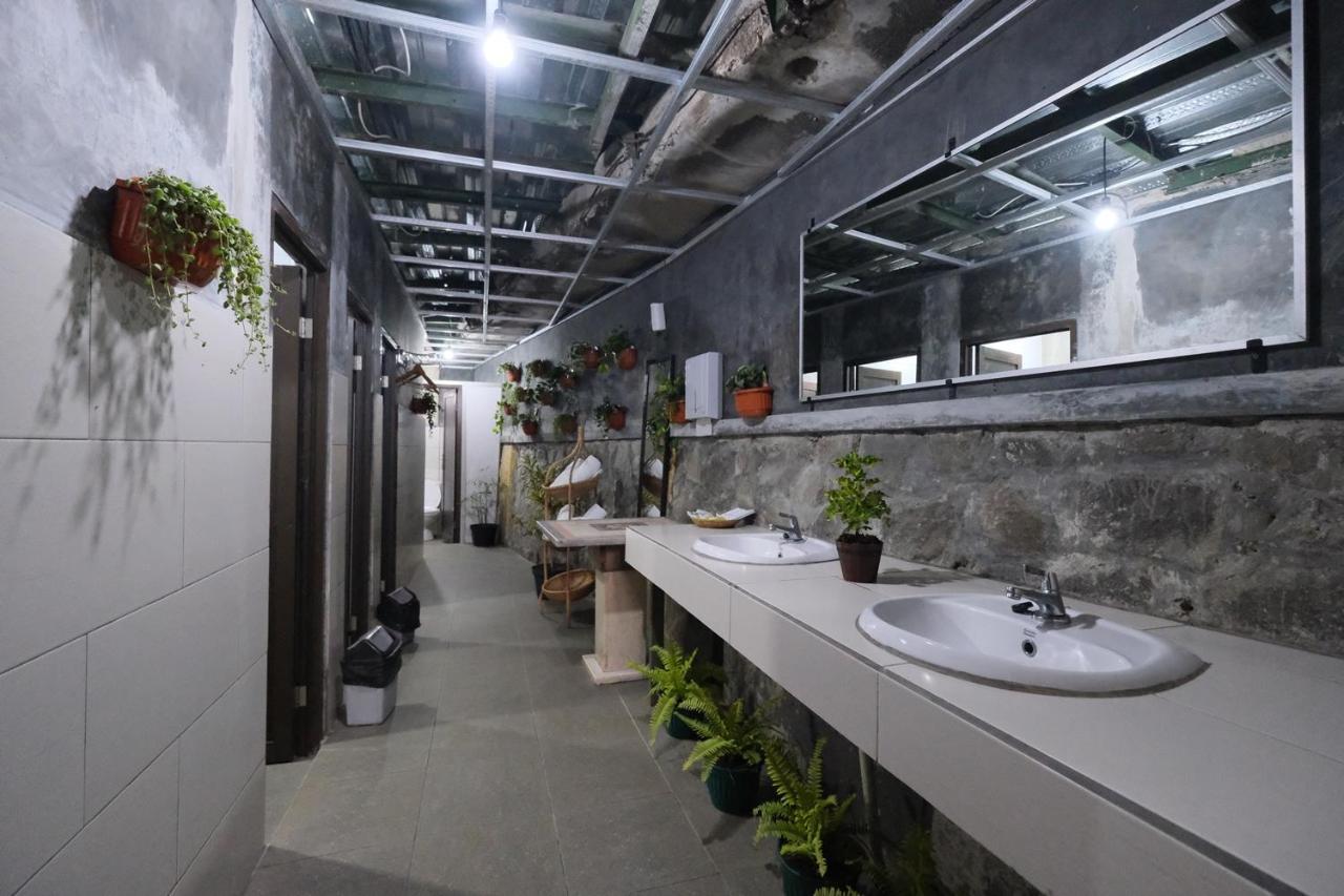 เดอะ ลอดจ์ มาริบายา Hotel Cikareumbi ภายนอก รูปภาพ