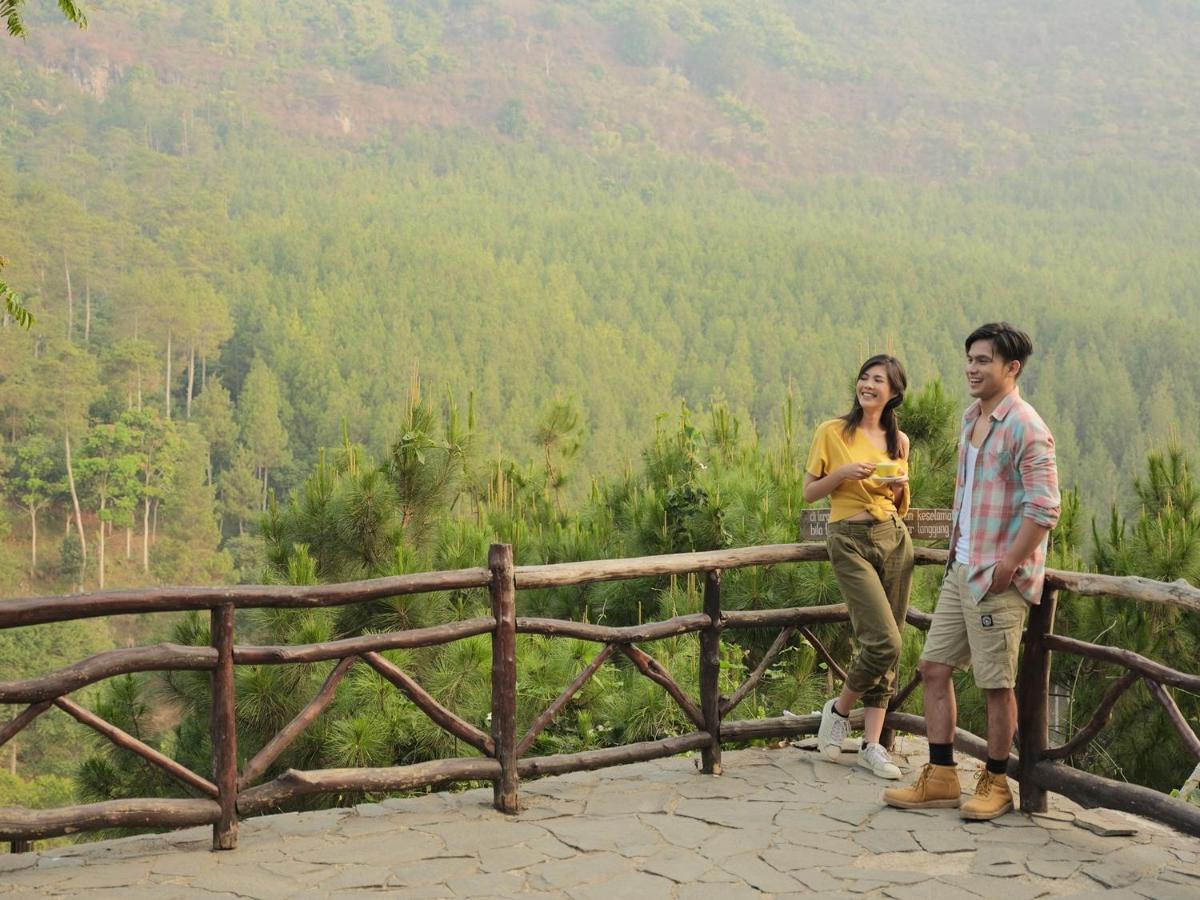 เดอะ ลอดจ์ มาริบายา Hotel Cikareumbi ภายนอก รูปภาพ