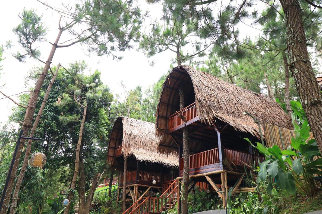 เดอะ ลอดจ์ มาริบายา Hotel Cikareumbi ภายนอก รูปภาพ