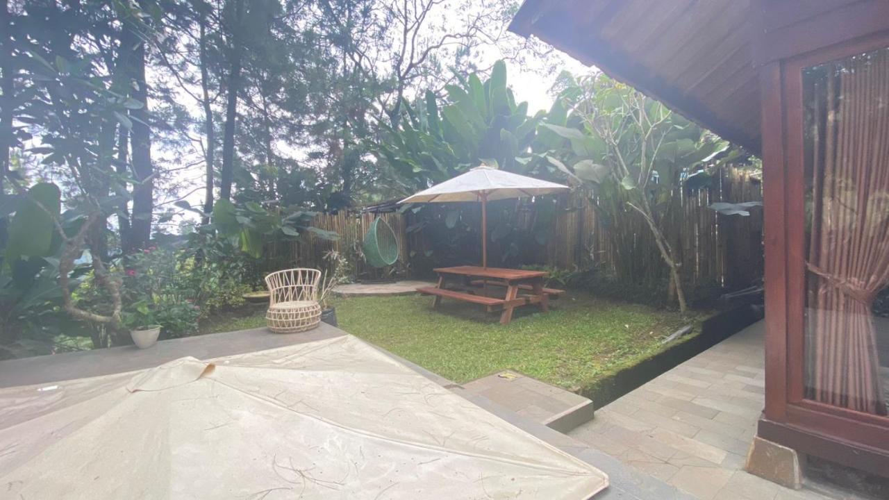 เดอะ ลอดจ์ มาริบายา Hotel Cikareumbi ภายนอก รูปภาพ