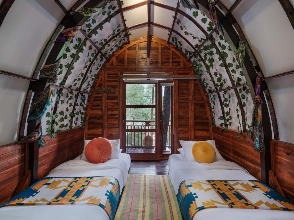 เดอะ ลอดจ์ มาริบายา Hotel Cikareumbi ภายนอก รูปภาพ