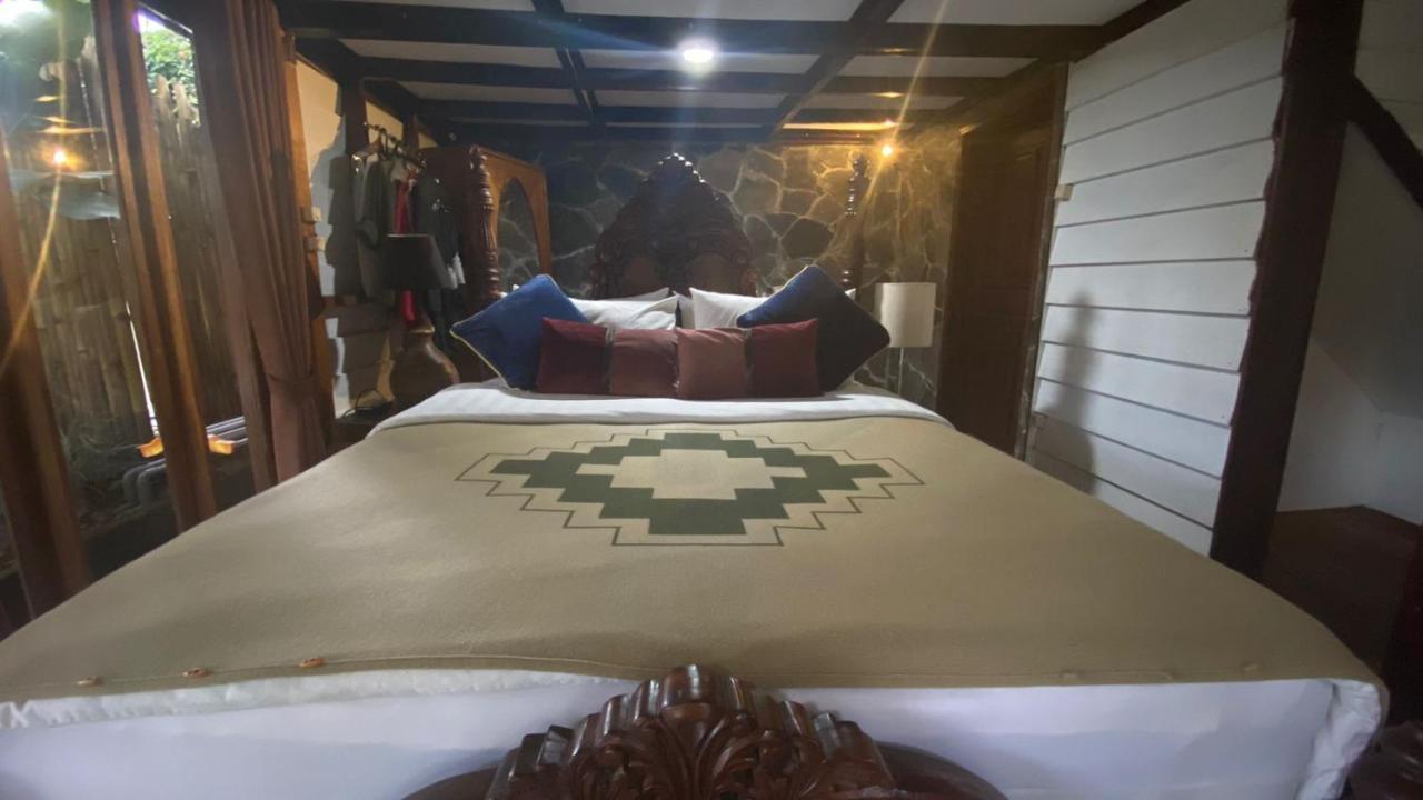 เดอะ ลอดจ์ มาริบายา Hotel Cikareumbi ภายนอก รูปภาพ