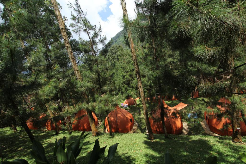เดอะ ลอดจ์ มาริบายา Hotel Cikareumbi ภายนอก รูปภาพ